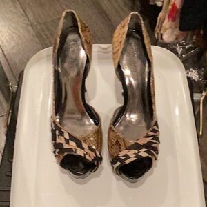 Guess heels